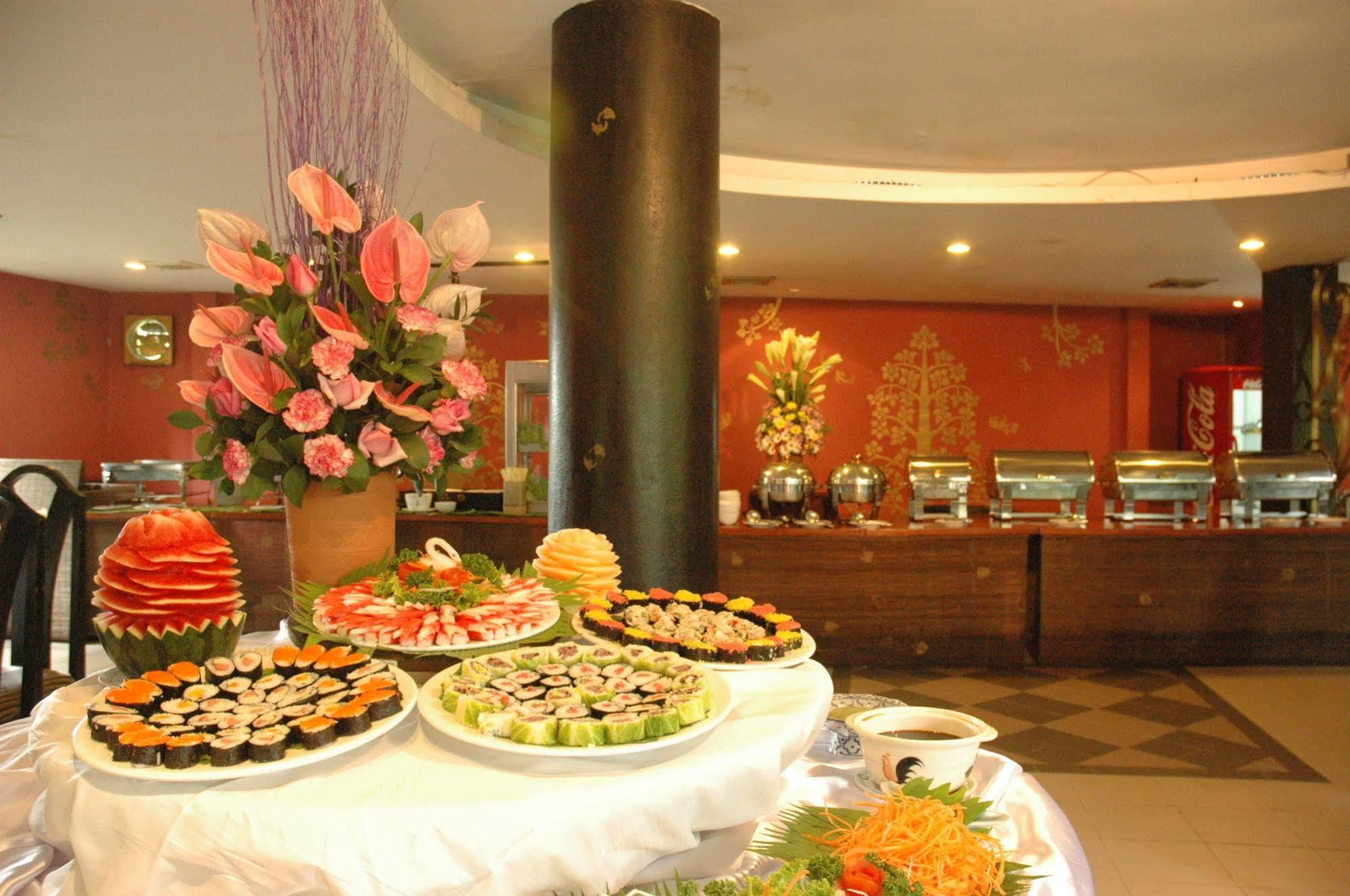 Holiday Garden Hotel&Resort SHA EXTRA PLUS Chiang Mai Exterior foto